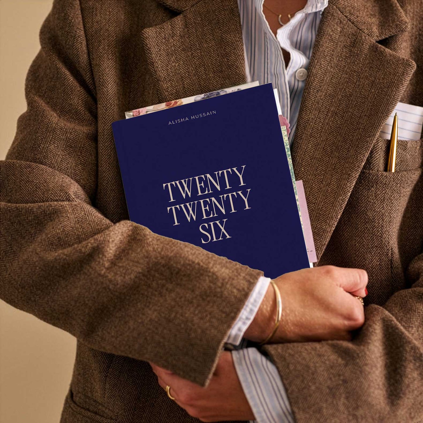 Custom Notebook, Custom Journals, Books, book lover, bibliophile, Gift Ideas, Reading Journal, Journaling, Writing, Journals, Personalised Journal, Everyday Journaling, Journal Prompts, Reading Challenges, Daily Reading Tracker, Reading Wish Lists, Guided Journal, Guided Journaling, Calendar Diary, Personalised 2026 Planner, Dated Planner, Personalised Planner, 2026 Planner, 2026 Diary, Annual Diary, Planner 2026, Yearly Diary, New Year Diary, New Year Journal, Yearly Journal, Year Planner